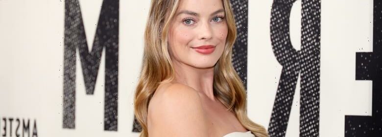 Margot Robbie Was ‘mortified By Leaked ‘barbie Photos There Were ‘hundreds Of People Watching