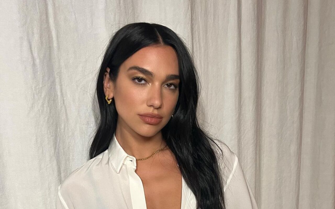 Dua Lipa Designs New Versace Collection With Donatella - Hot Lifestyle News